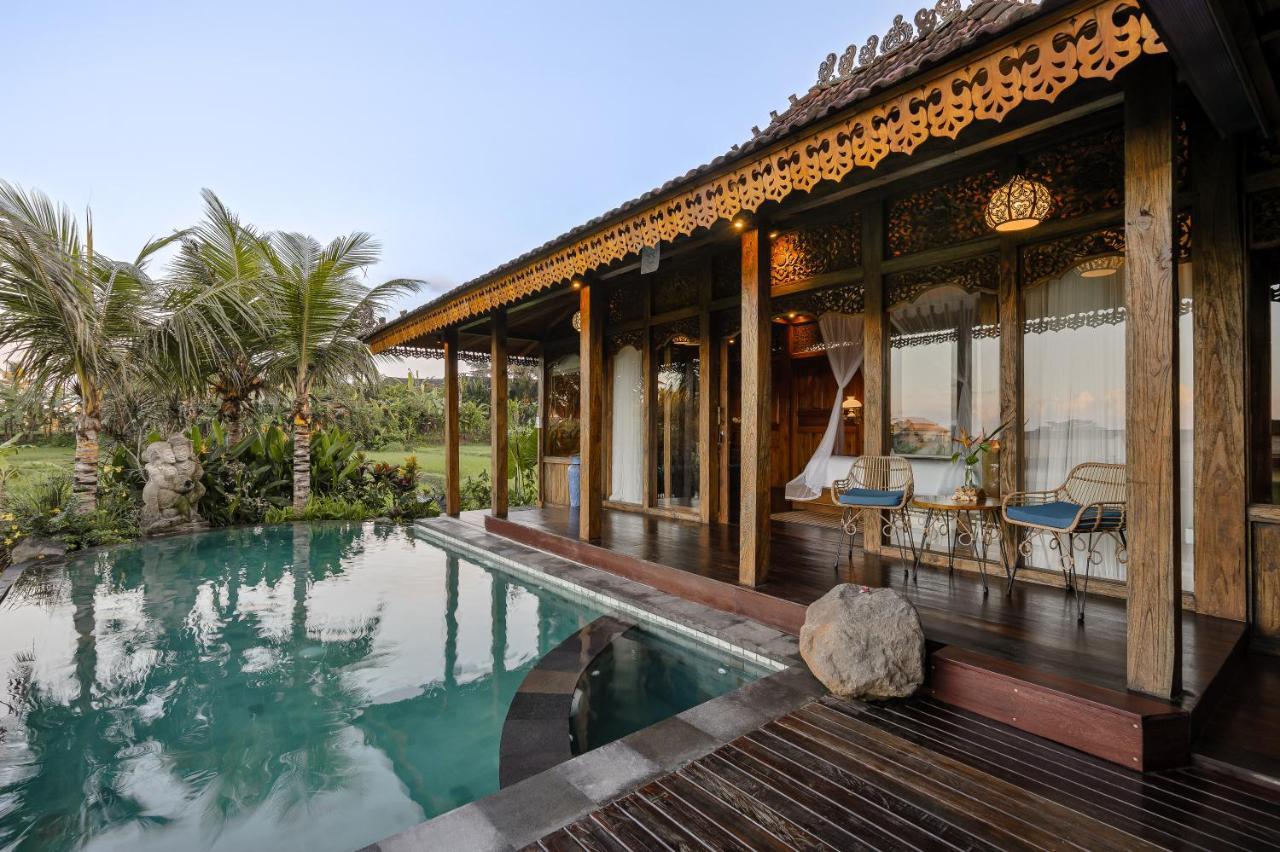 Airsania Antique Villa *