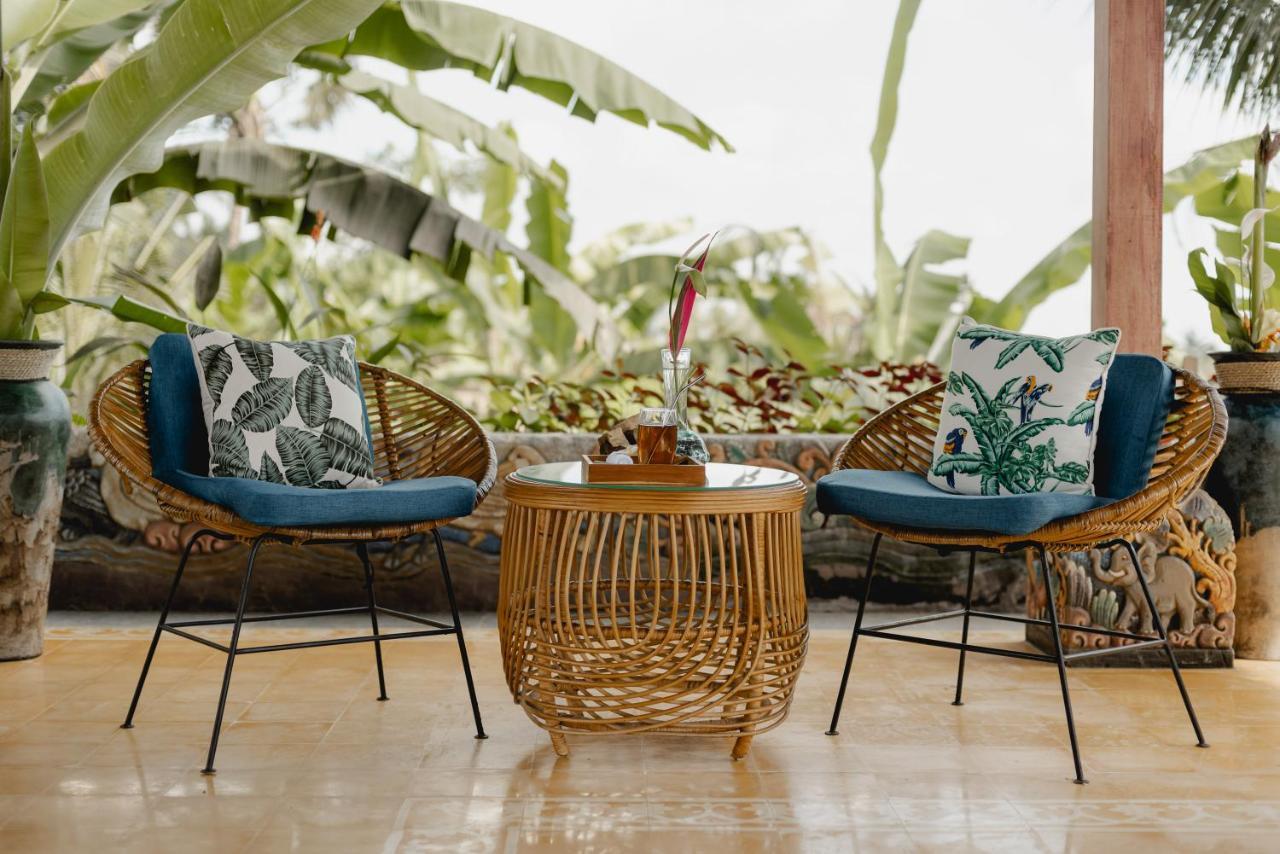 Airsania Antique Villa *