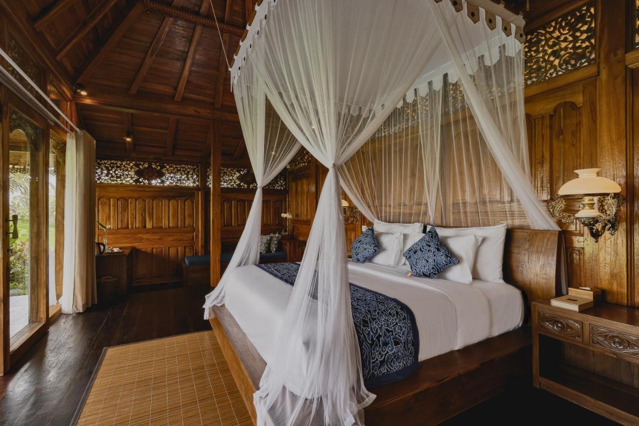 Airsania Antique Villa