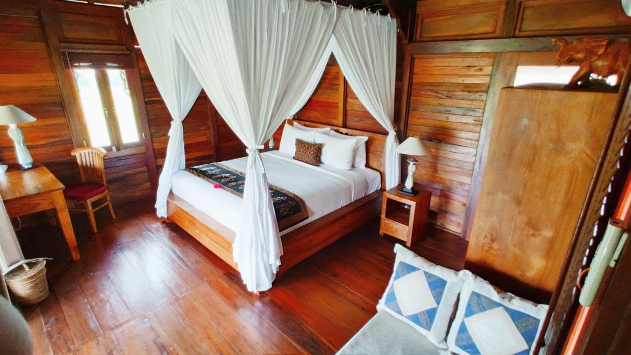 Neyang * Ubud (Bali)