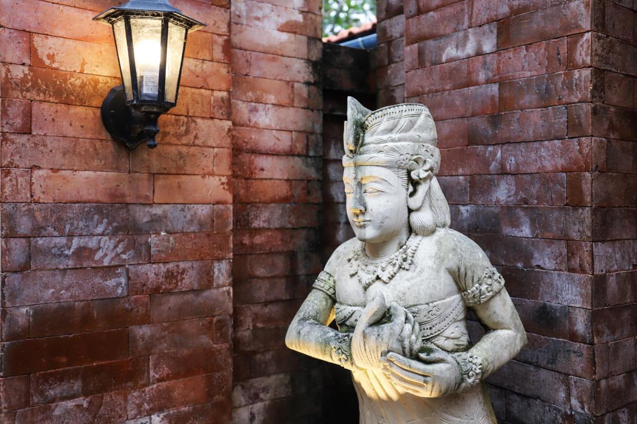 Secret House: A Hidden Paradise For Young Couple Villa Ubud (Bali)