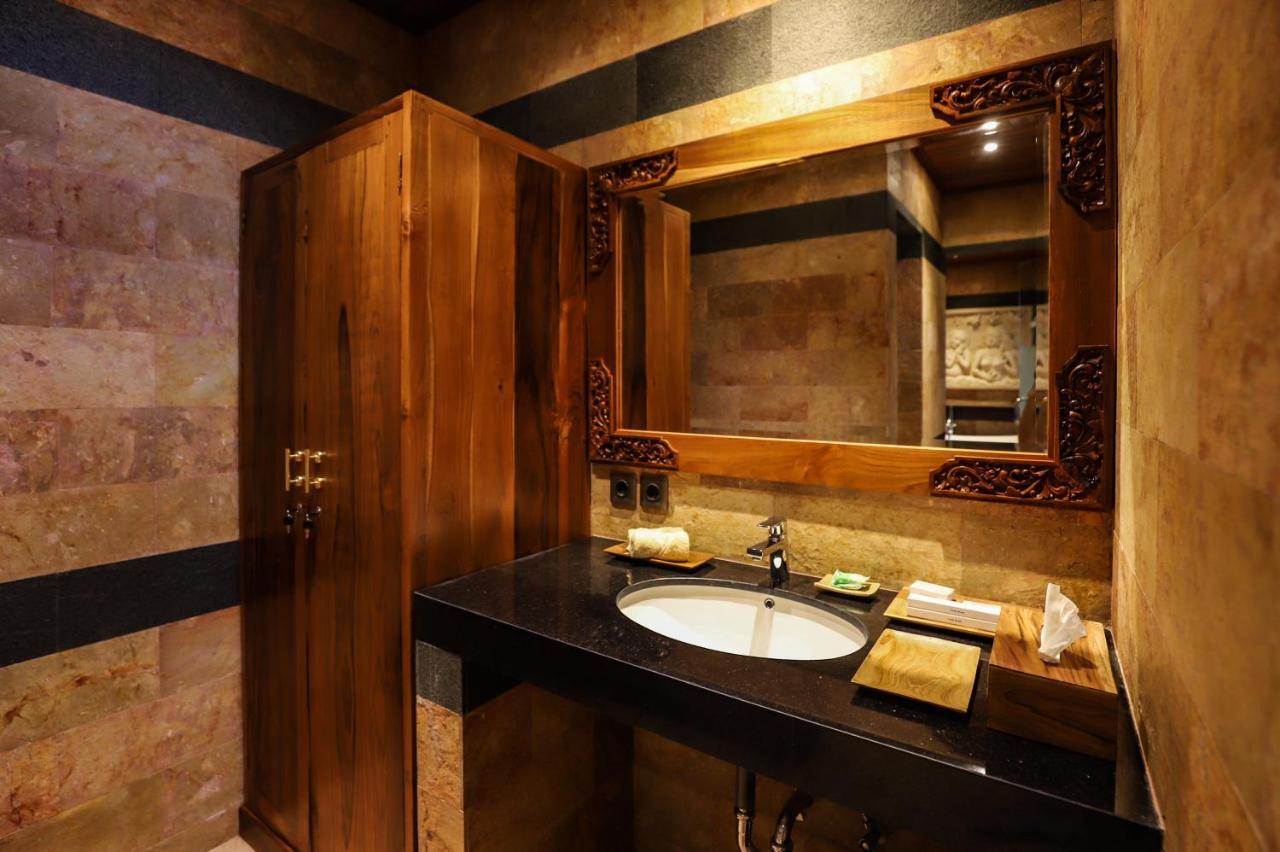 Villa Emerald: Precious Find In The Central *