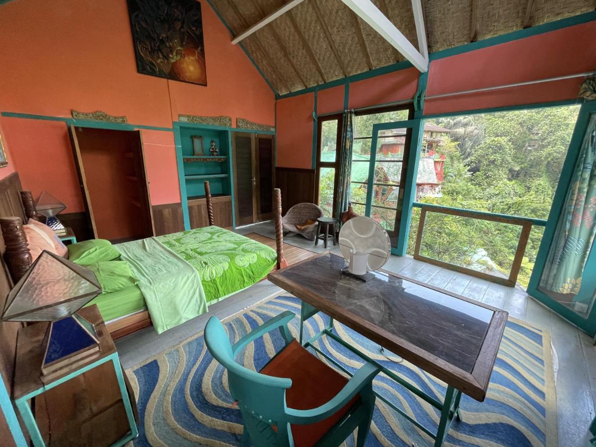 Santa Mandala Villa *