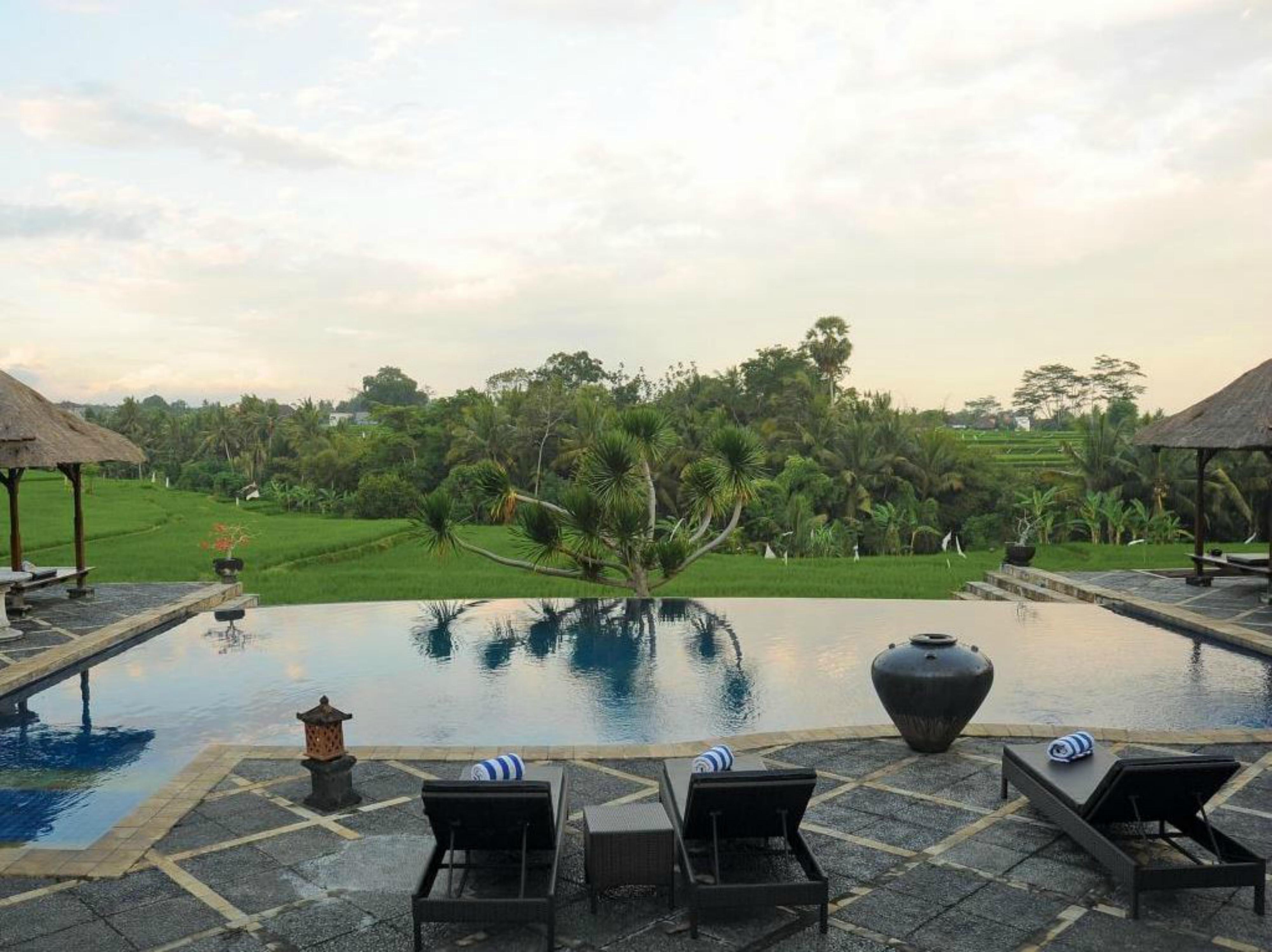 Resort Bumi 3*