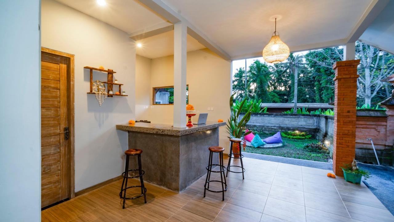 Aura House *