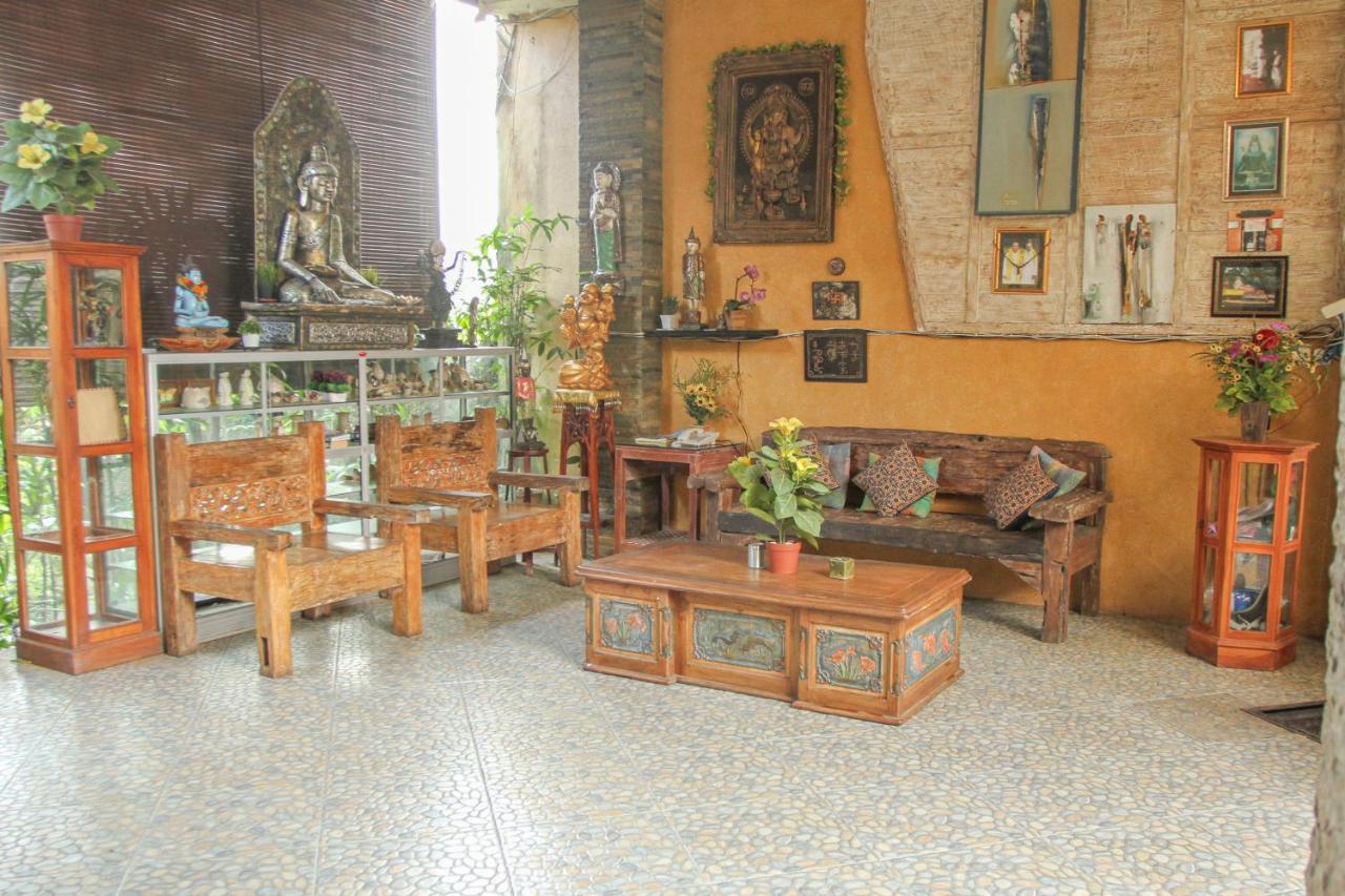 Bed & Breakfast Kubu Sari