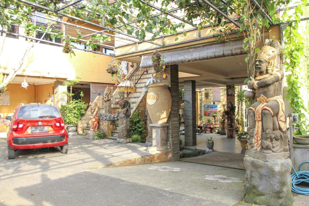 Bed & Breakfast Kubu Sari