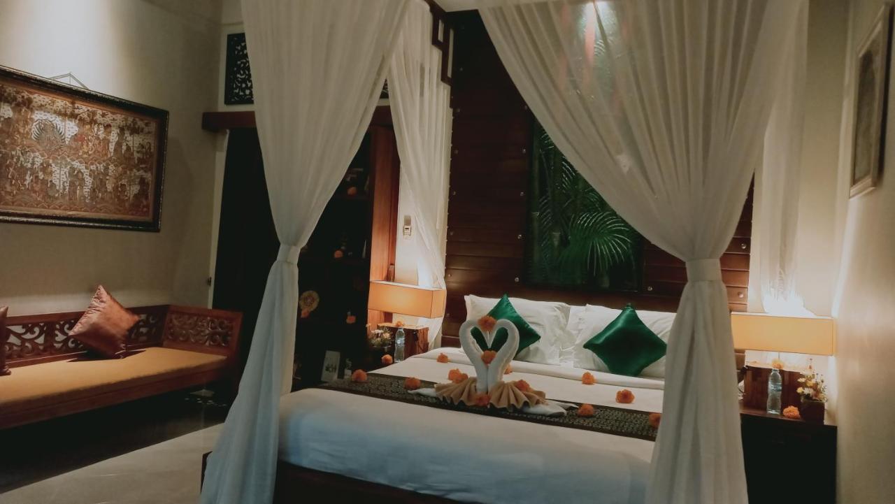Villa Paradise *