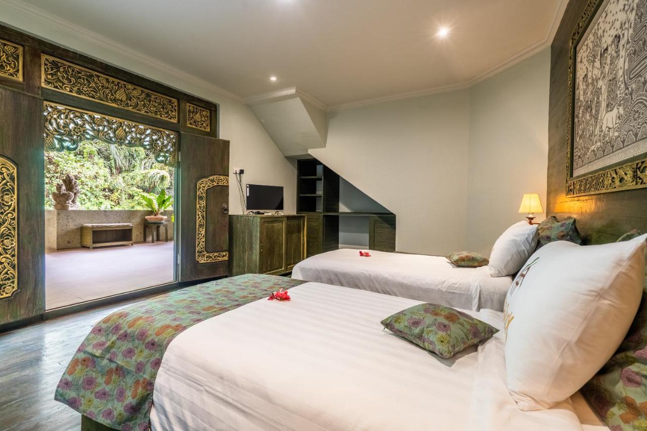 Hotel Huts Rock