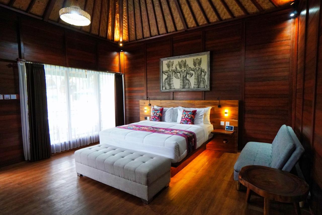 Adil & Taman liburan 4*