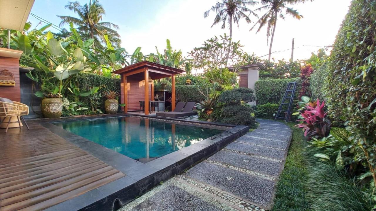 Villa Paradise *