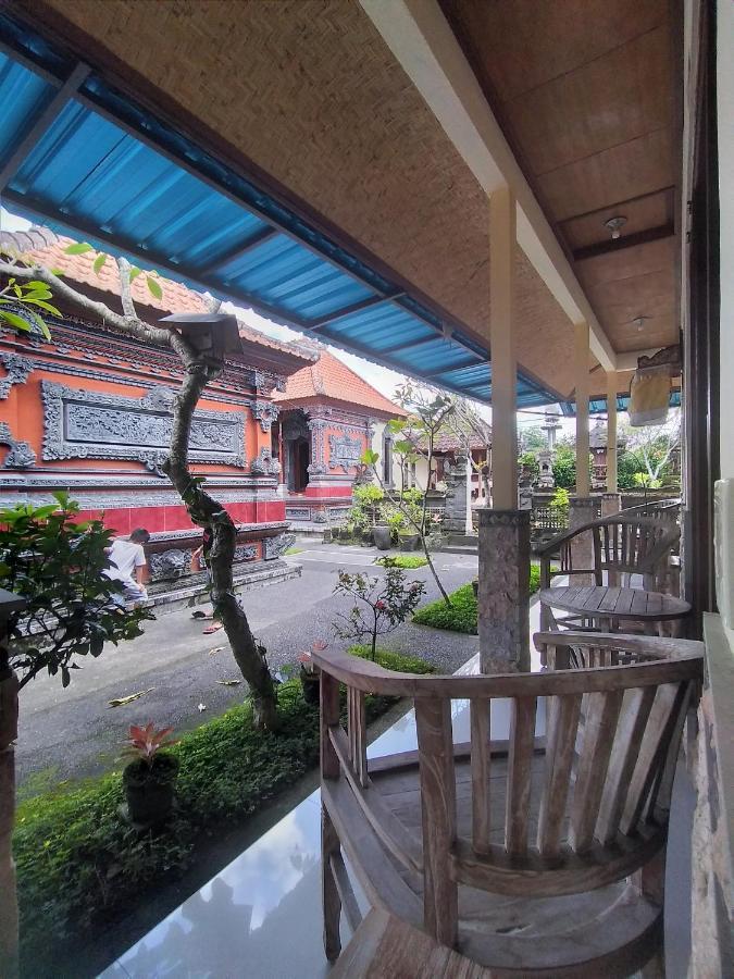 Homestay Artawa House *