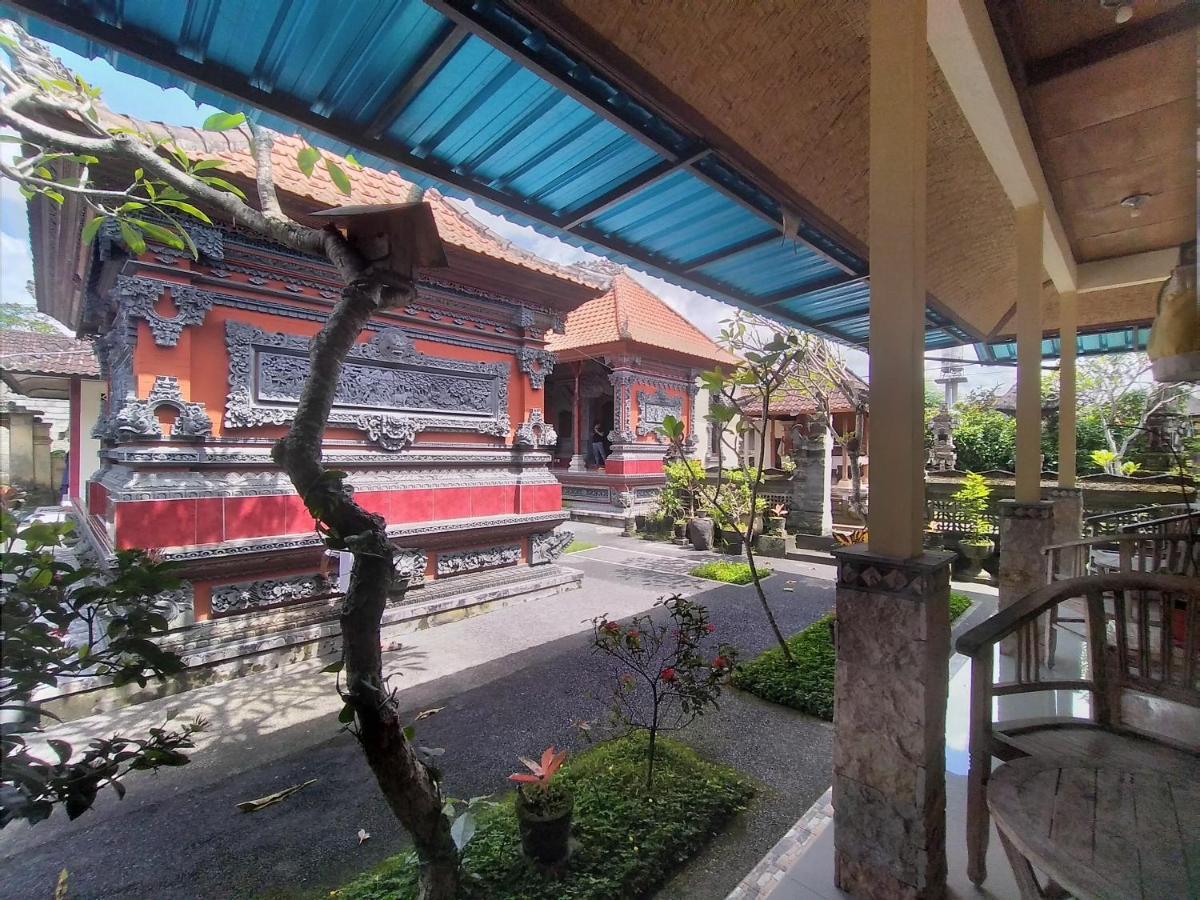 Homestay Artawa House
