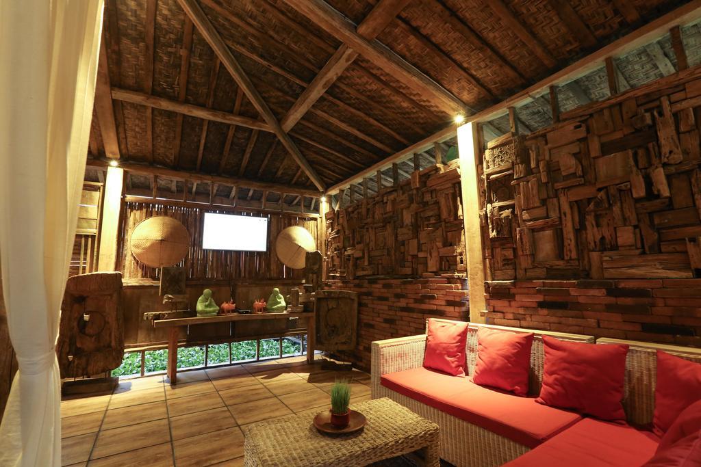 Villa Virgin