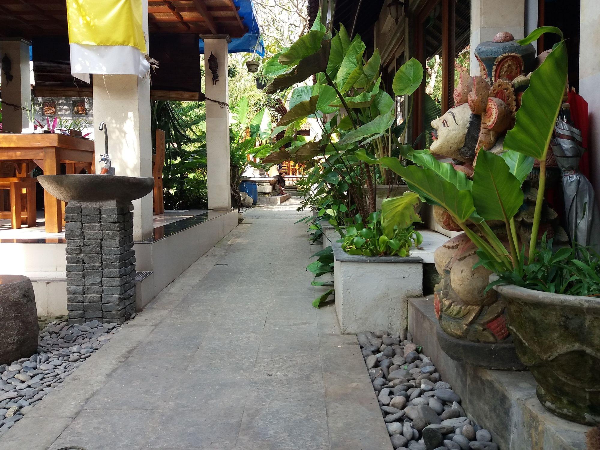 Guest house Amoya 3*