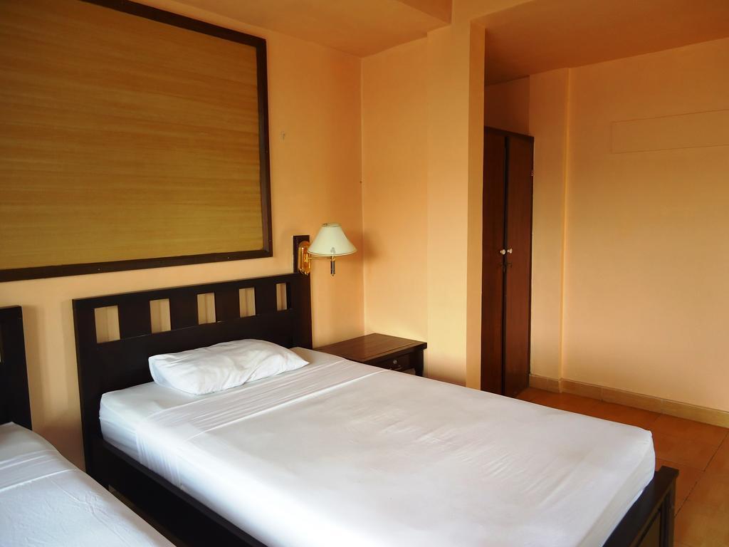 Wahyu And Restaurant 3*