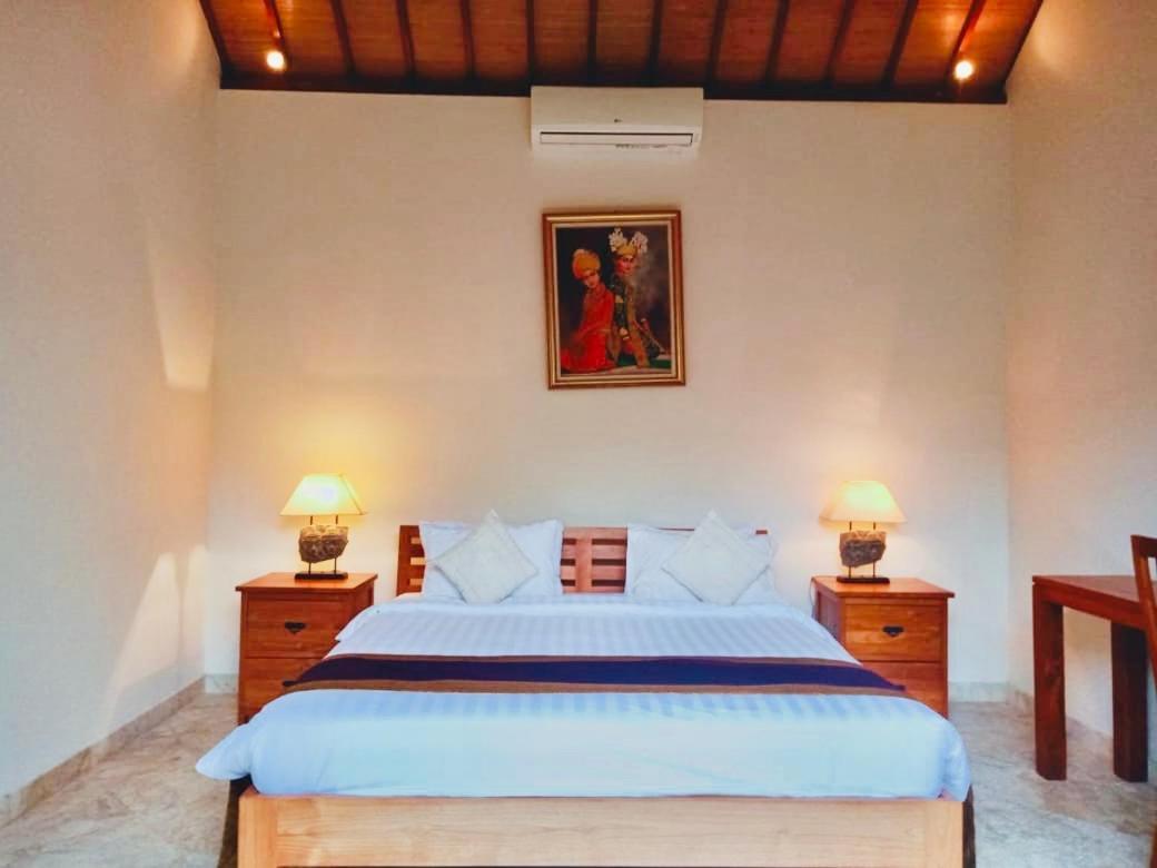 Puri Ananda Villa *