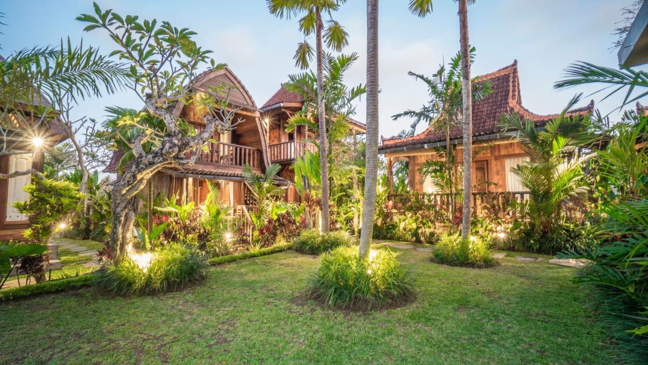 Gayatri Retreat 4*