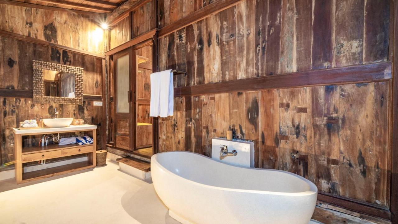 Gayatri Retreat 4*