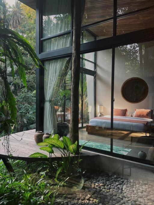 Ferienhaus Zen River House, Secluded Tranquil Retreat In Nature