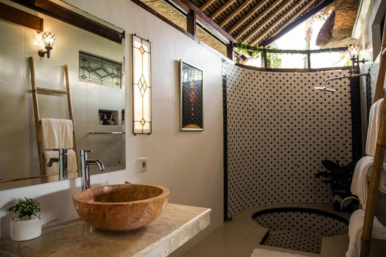 Anahita Luxury Villa