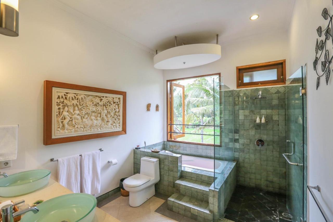 Sancita 3 Bedrooms Villa