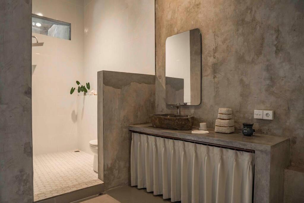 Aki Apartment *