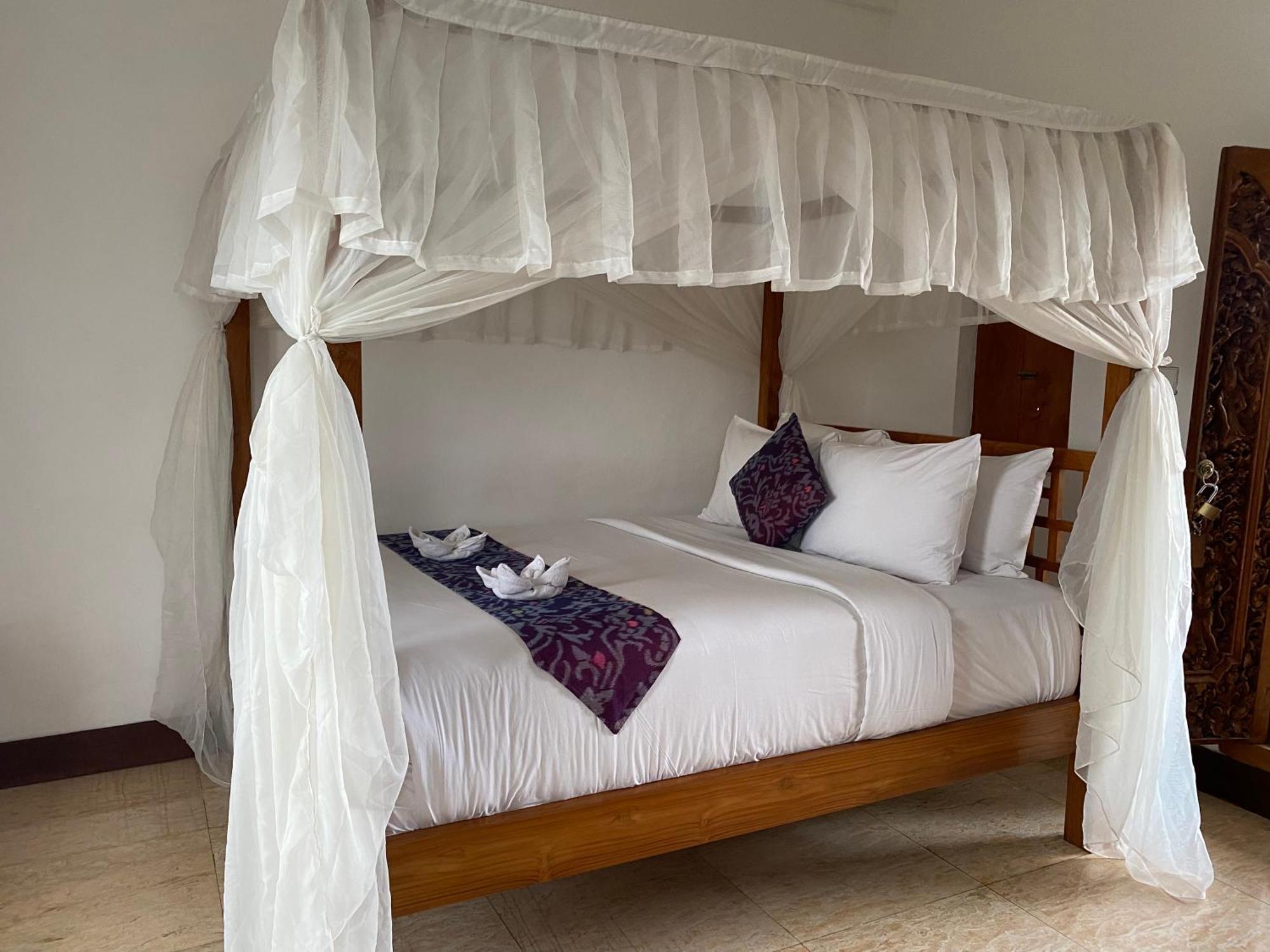 Narasoma & Retreat