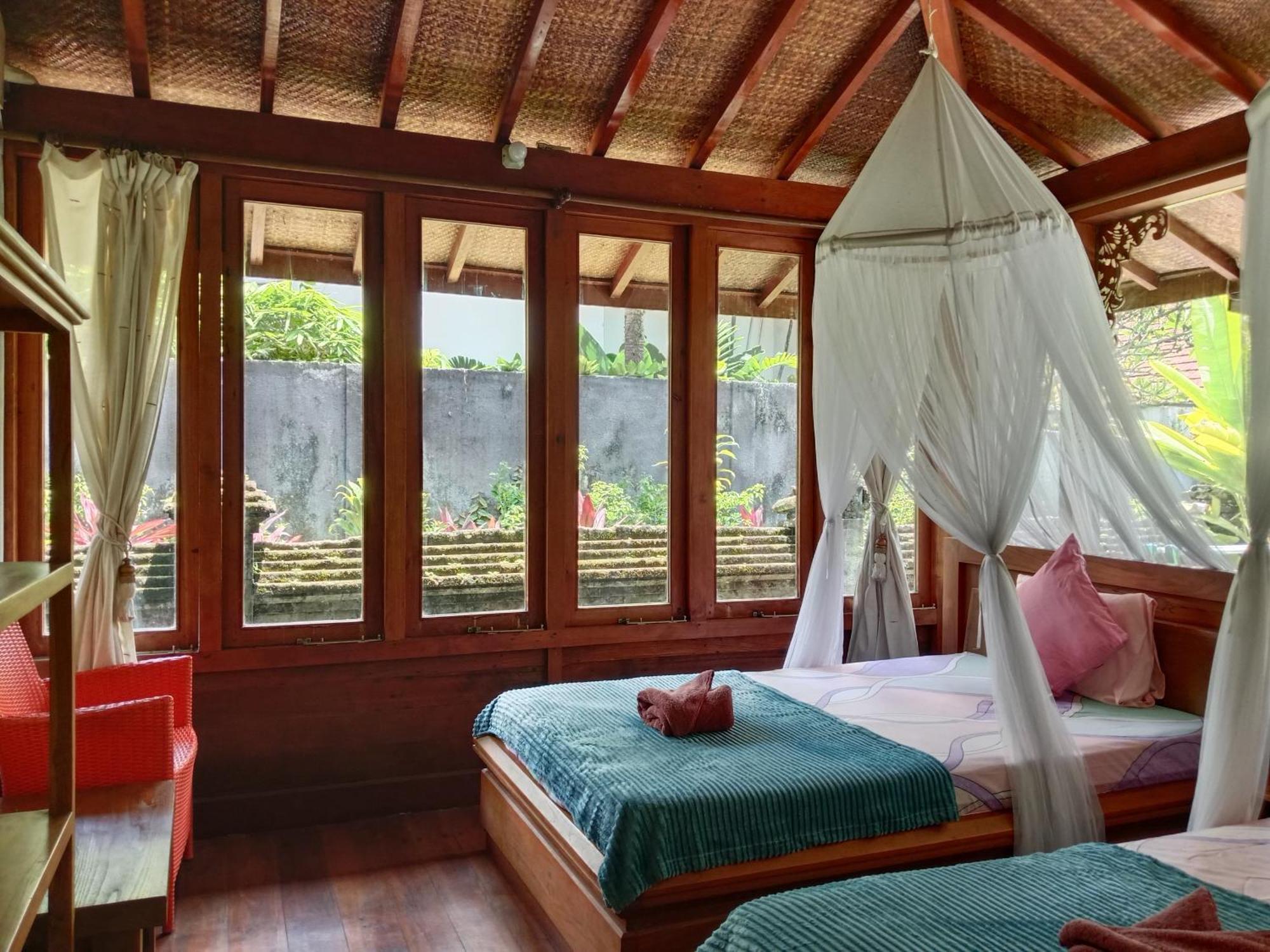 Malathi Traditional Joglo House With Pool View Ubud (Bali)