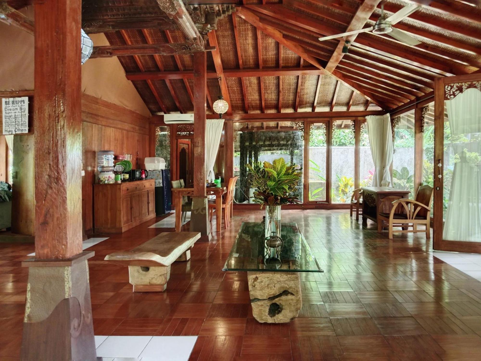 Malathi Traditional Joglo House With Pool View * Ubud (Bali)
