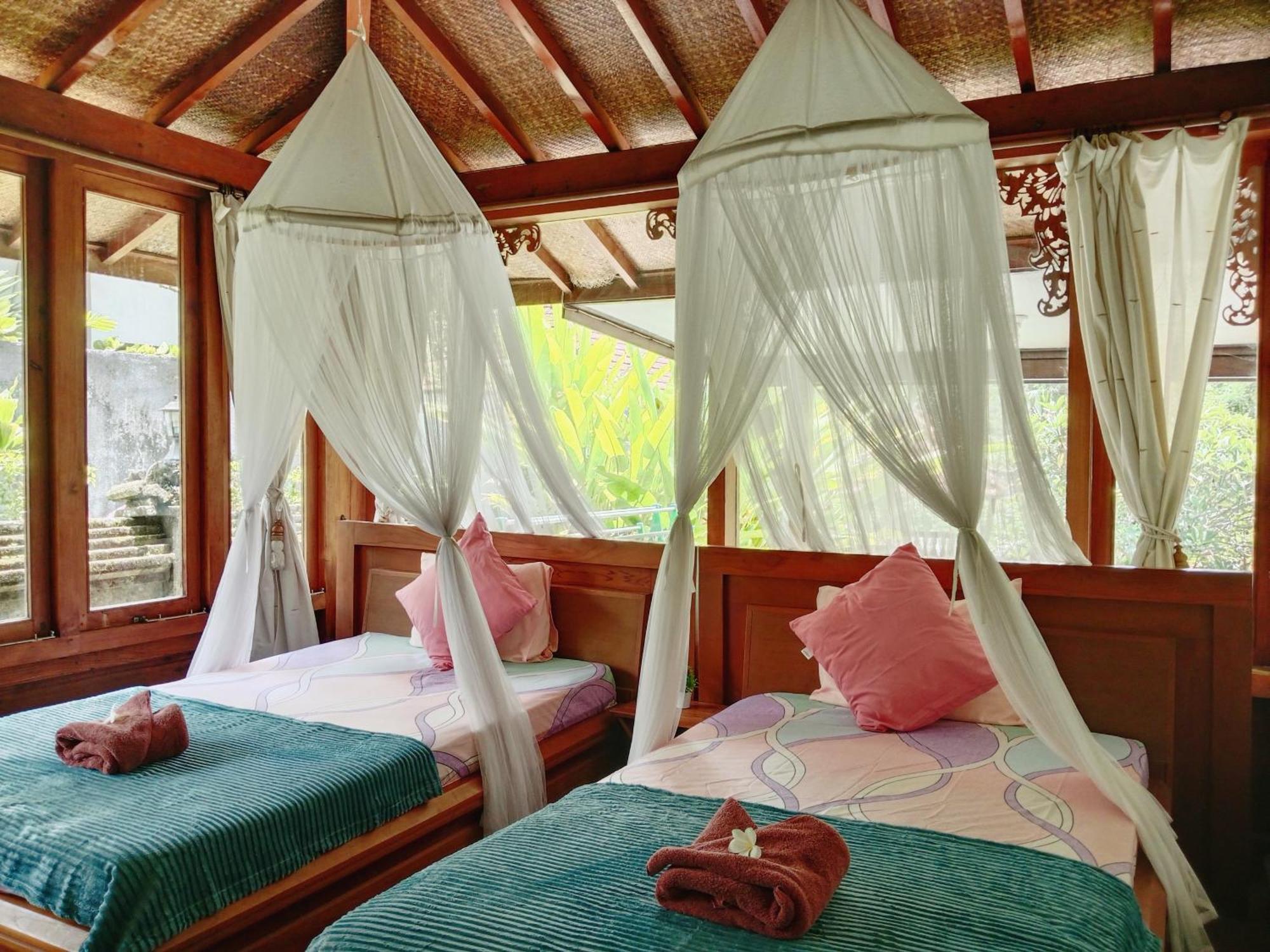 Villa Malathi Traditional Joglo House With Pool View *