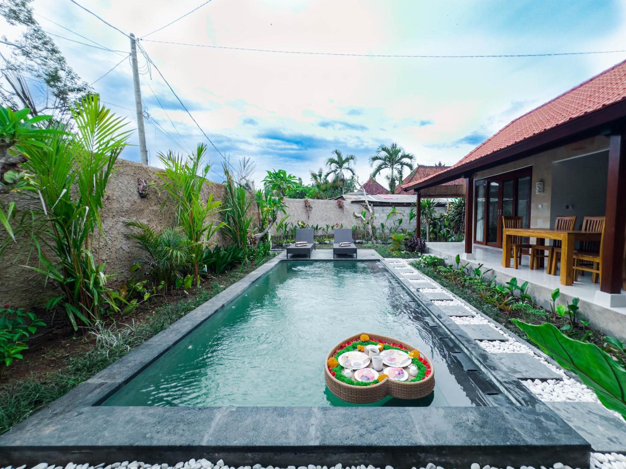 Villa Tutik Private House By Supala *