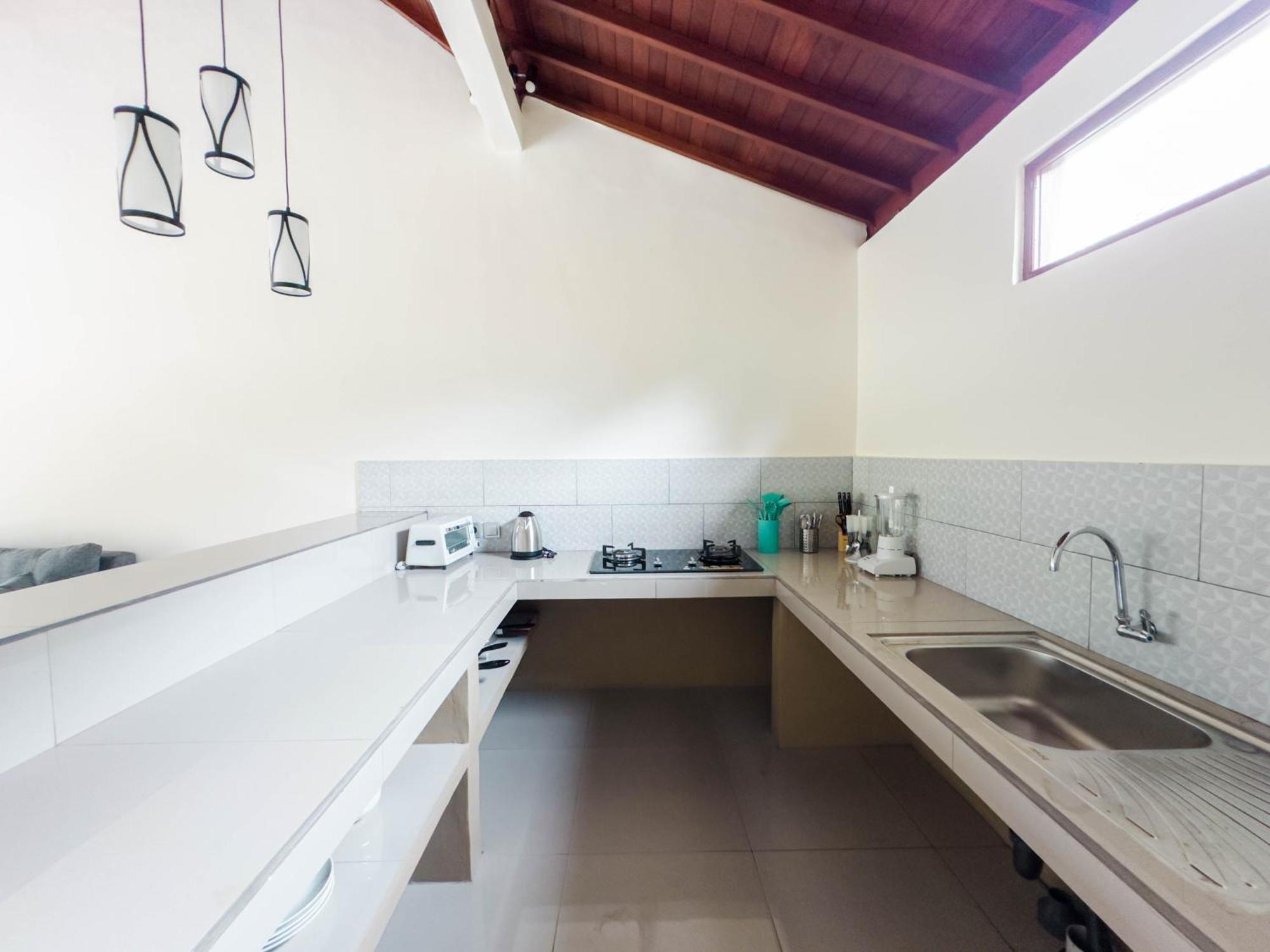 Tutik Private House By Supala