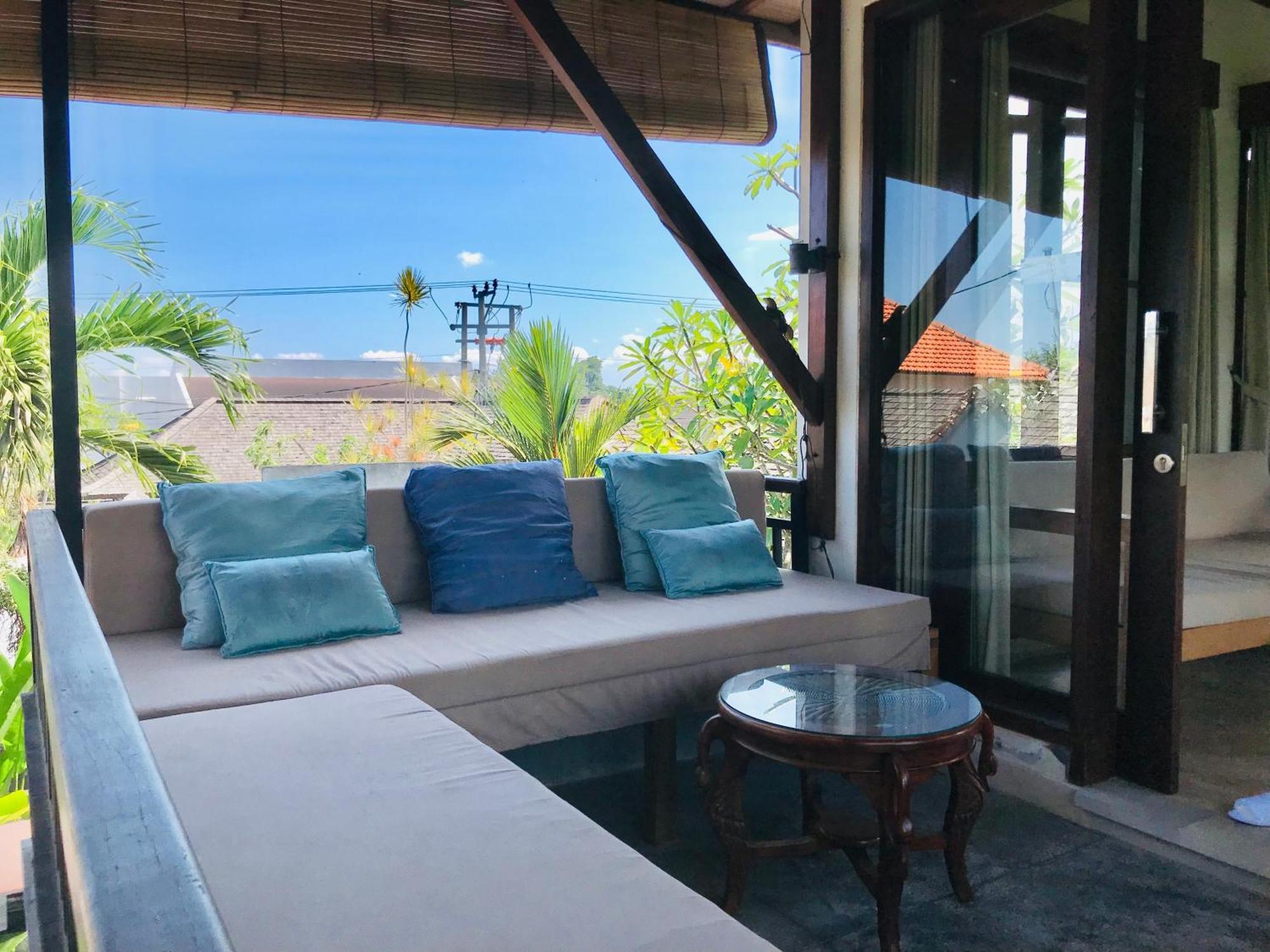 Puri Ananda Villa *