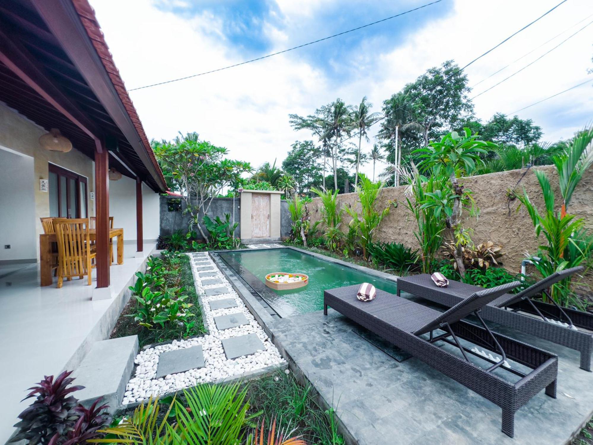 Tutik Private House By Supala