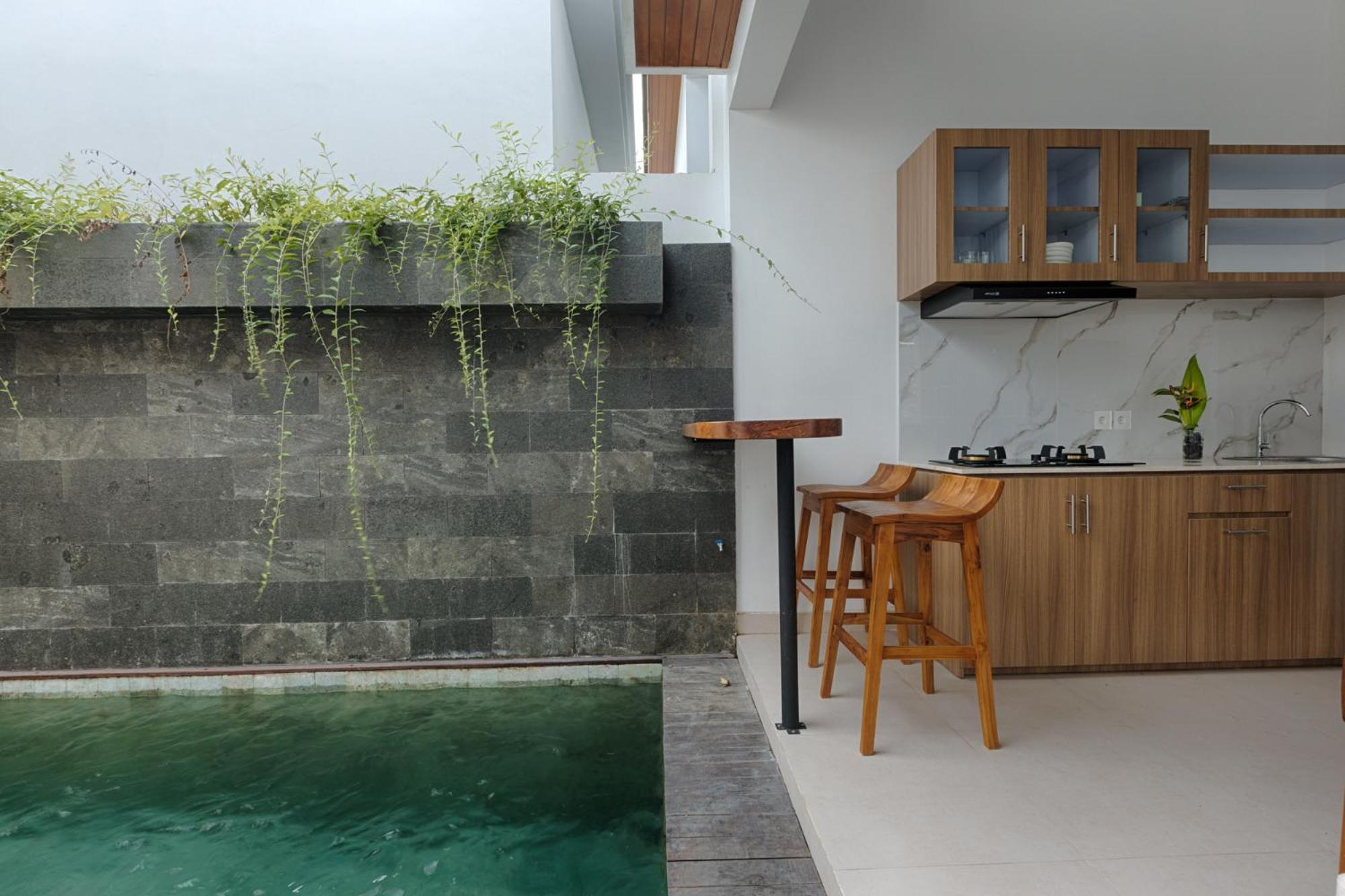 Lodji Villa *