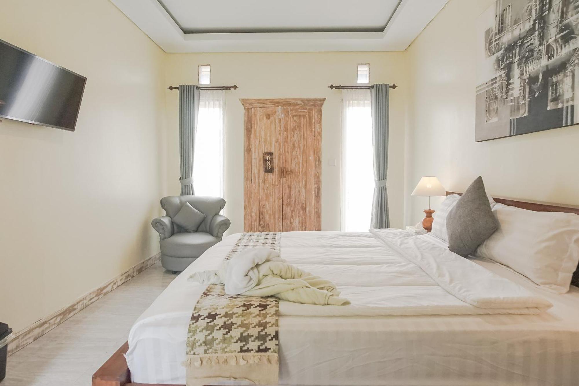 Giri Krisna Guest house