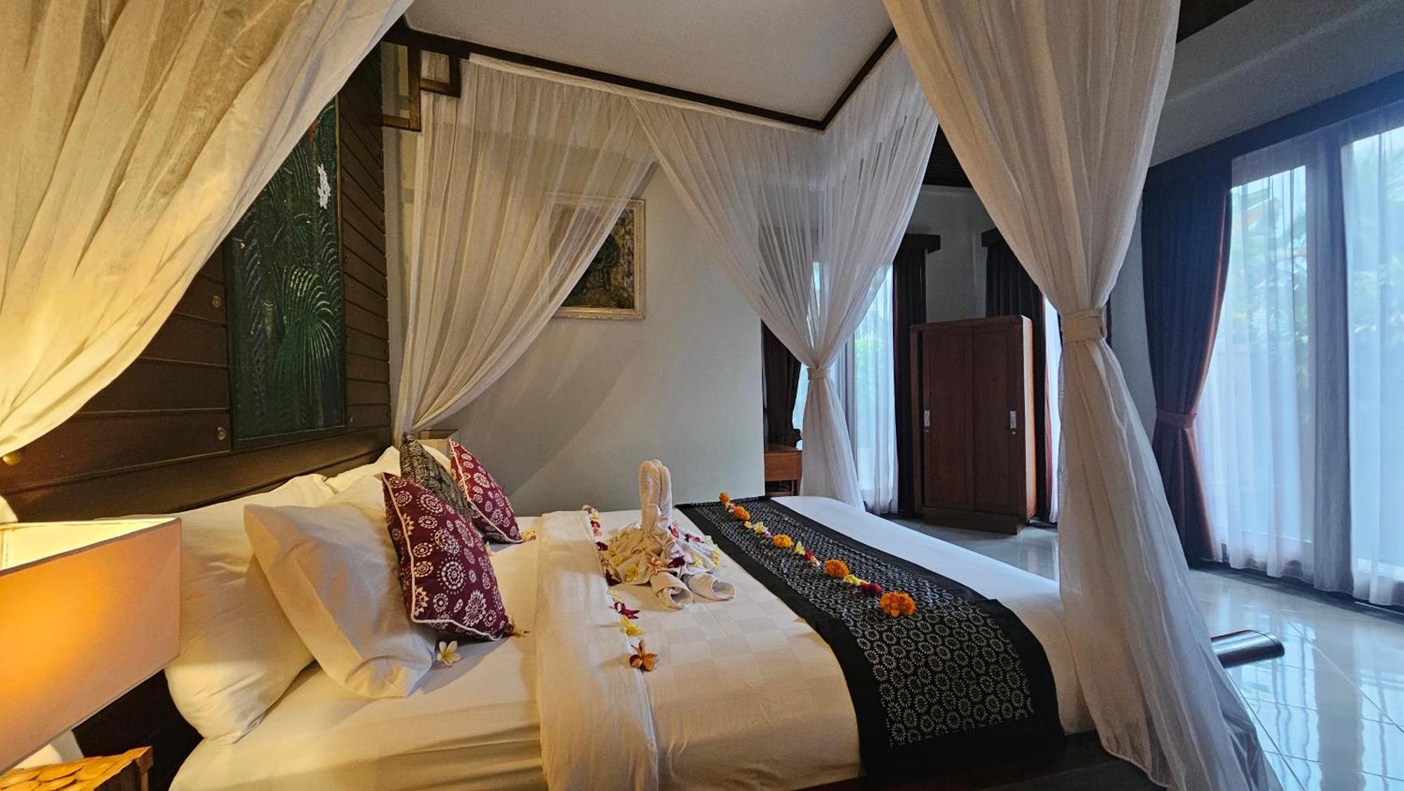 Paradise Villa *