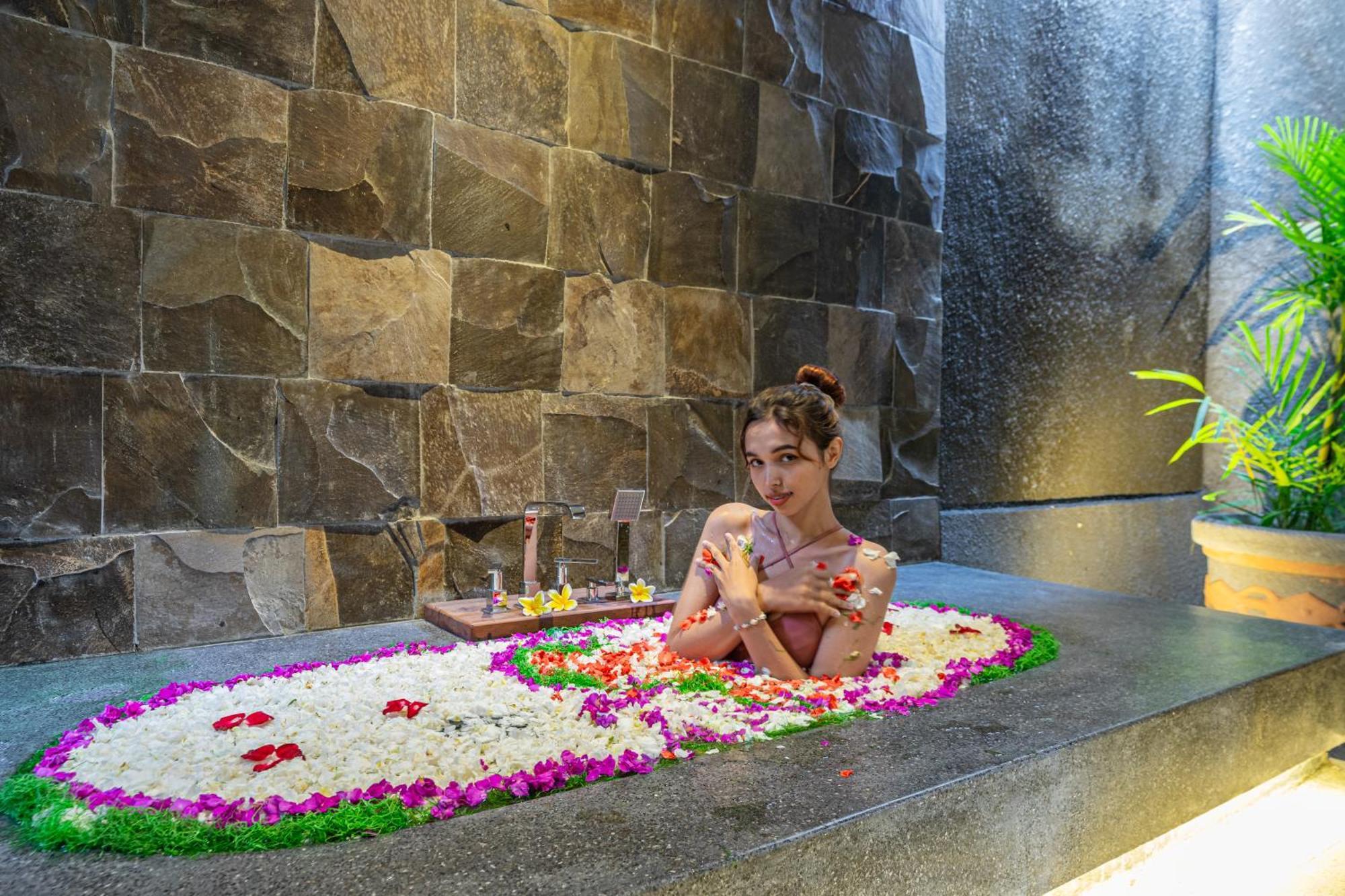 Villa Brand New Luxury 3br Ethnic #4 Ubud