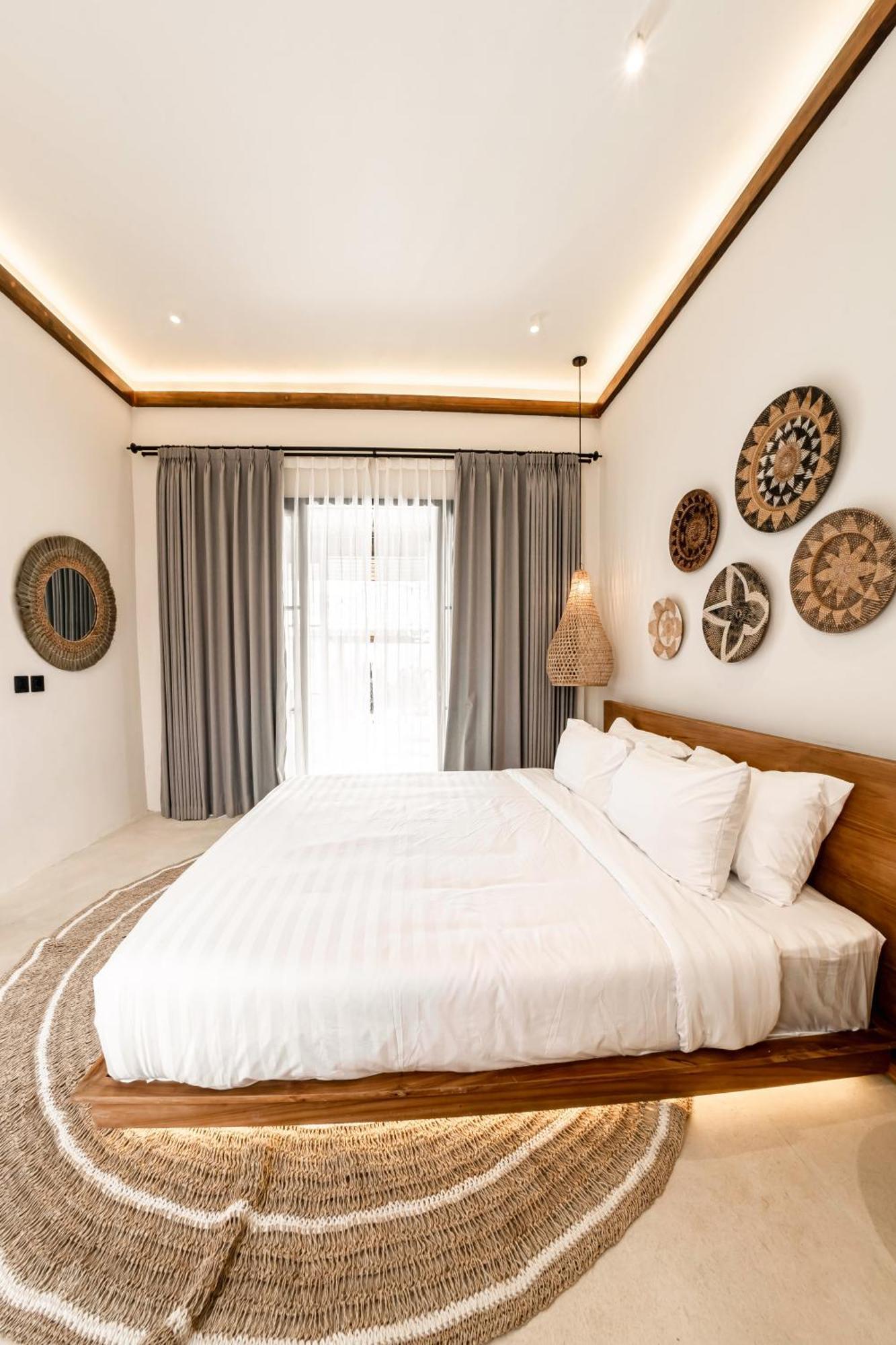 Villa Hijau By Evdekimi - Charming 2br Escape With Pool, Outdoor Lounge, Lush Garden - Long Extras *