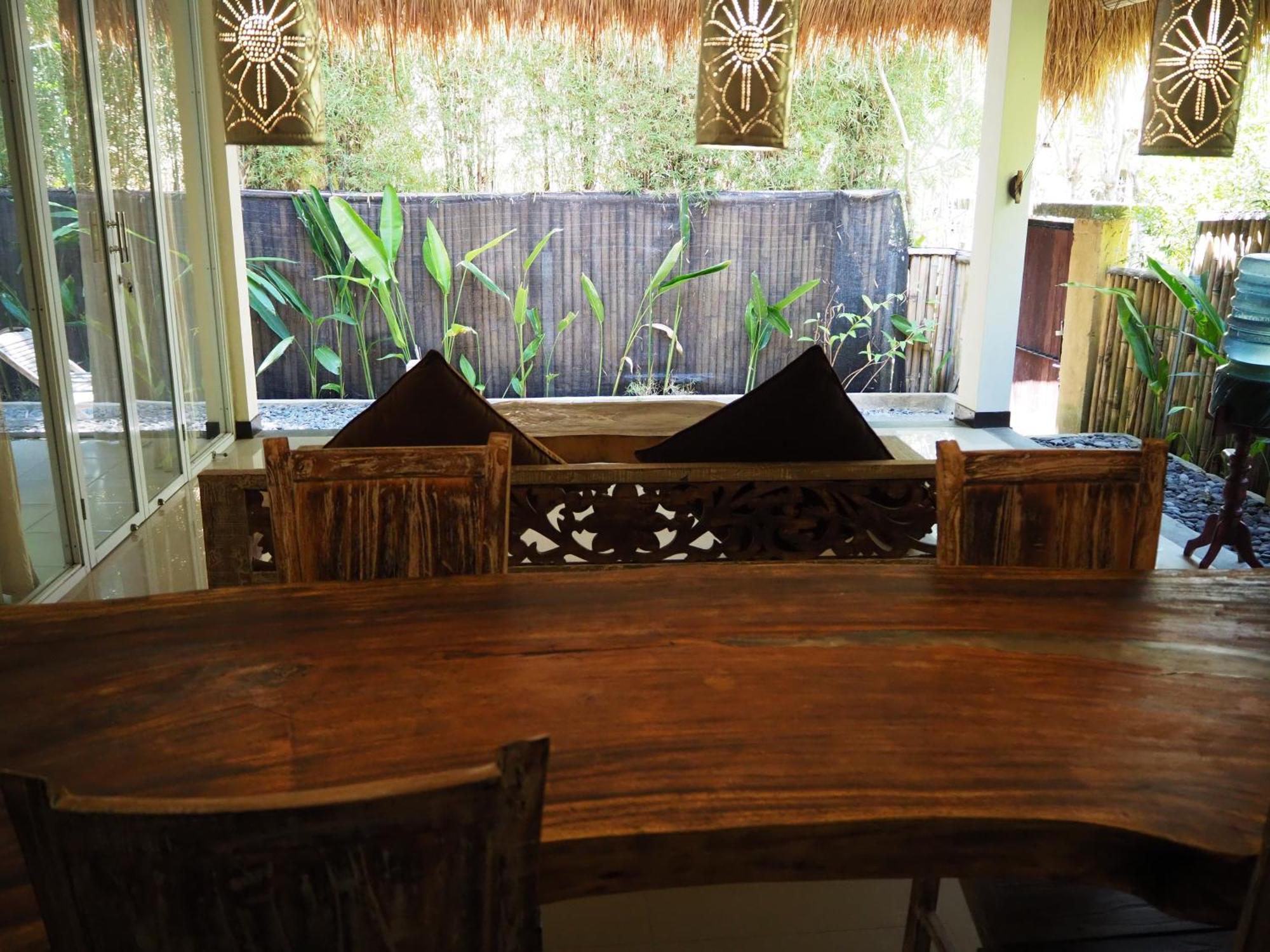 De'dalam Deluxe Villa *