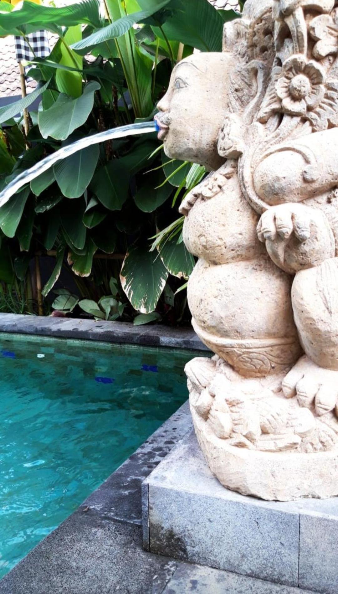 Buda Amitaba Ubud (Bali)