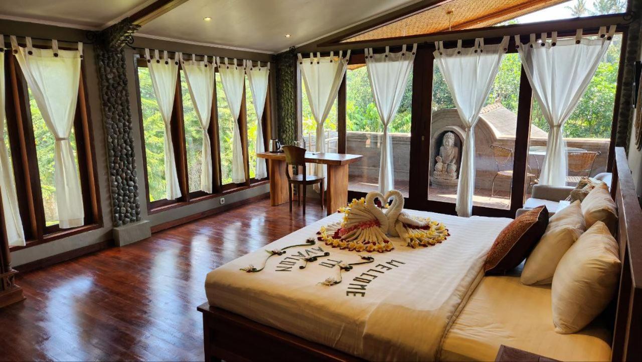 Vila Avalon Castle & Ubud (Bali)