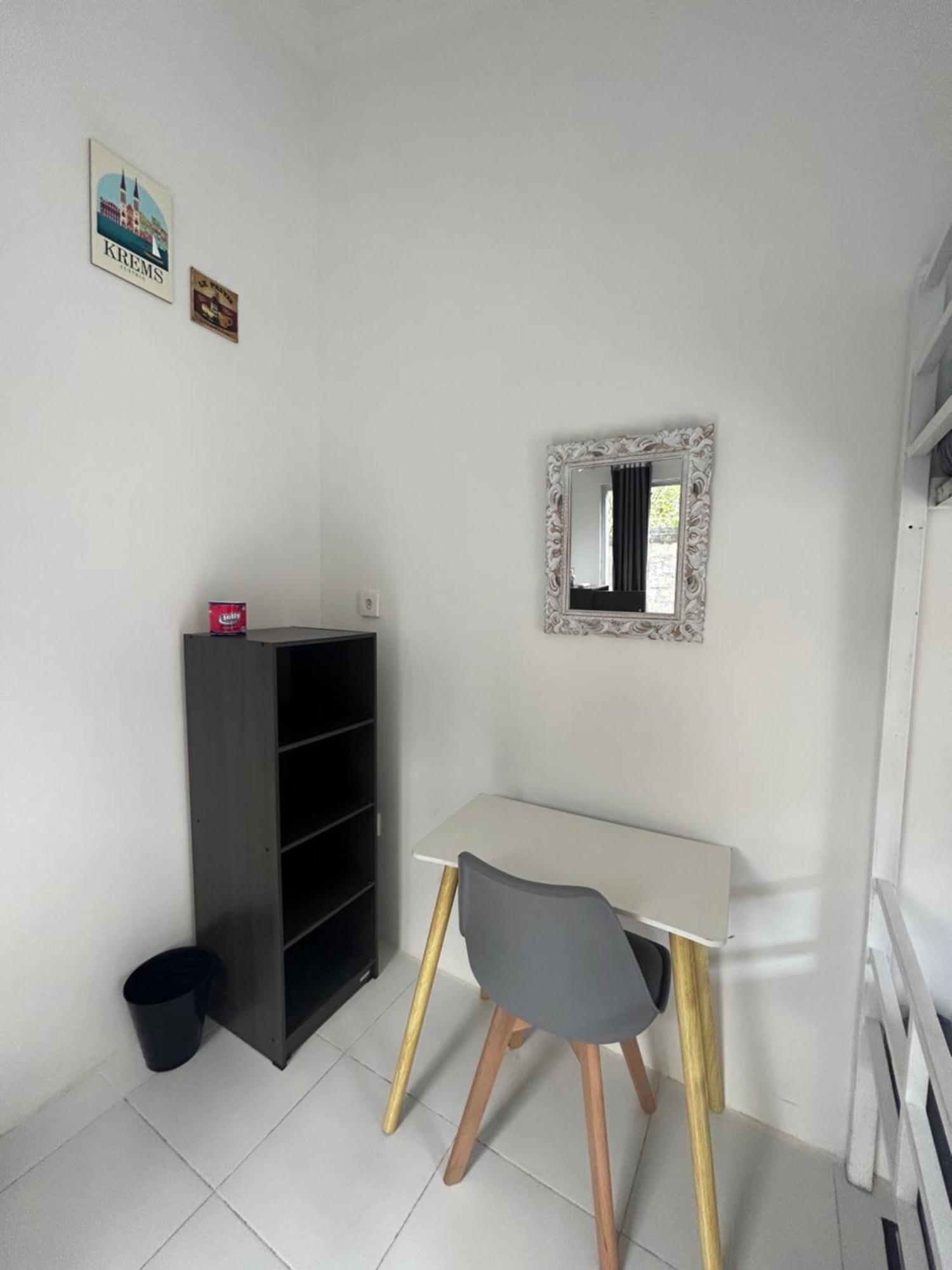 Gasthuis White Sandat *