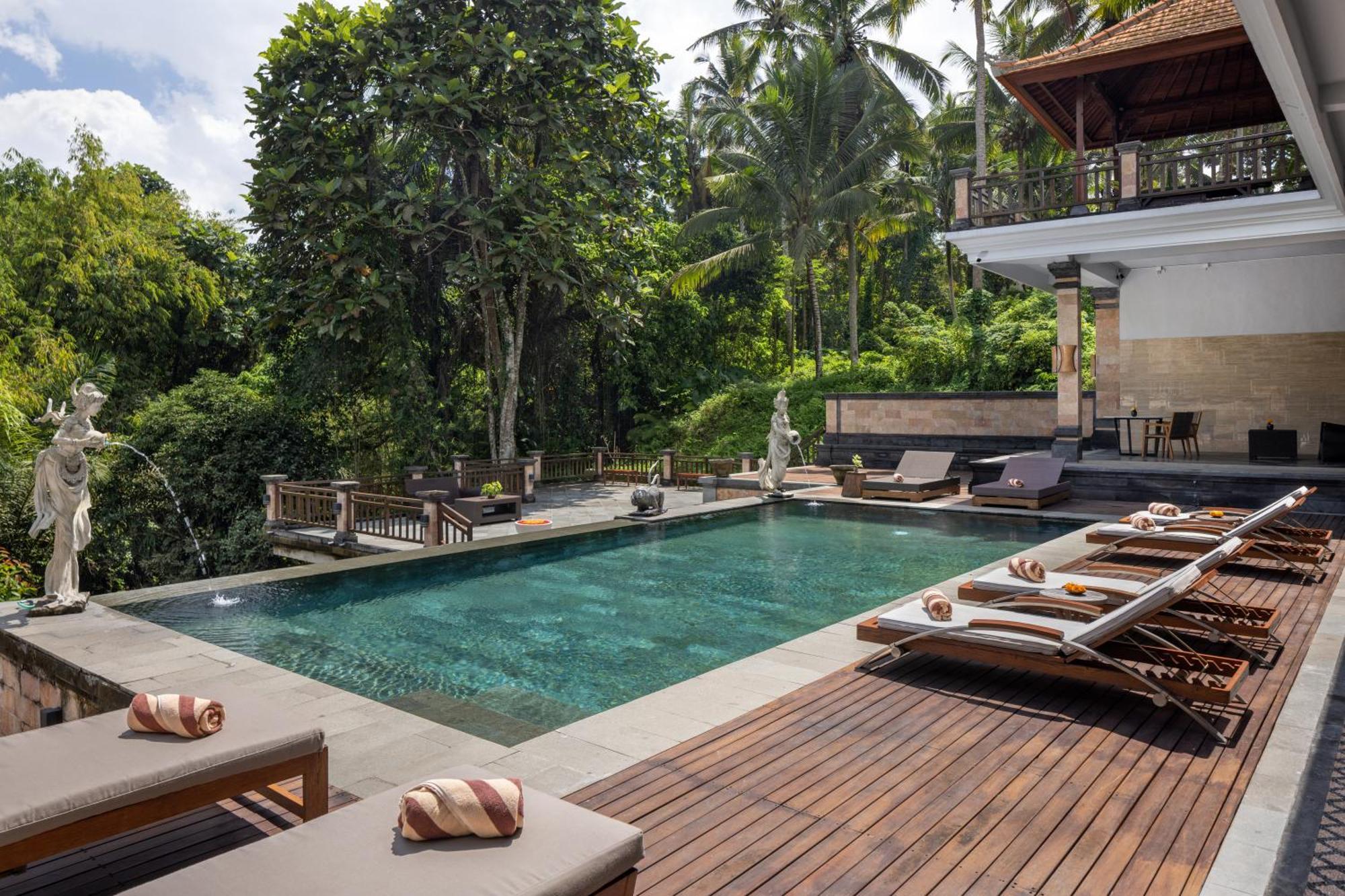 Hotel The Pari Sudha