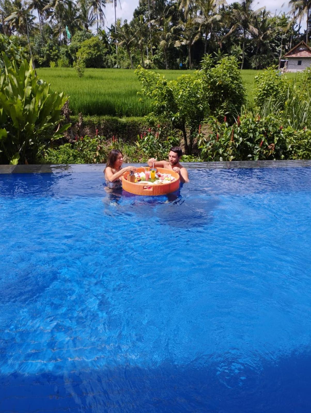 Sunset Pandawa Homestay *