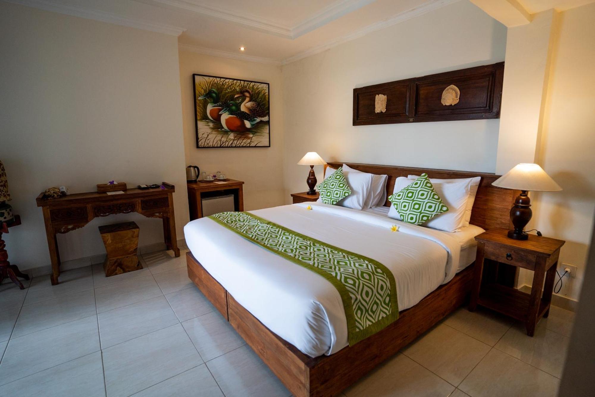 Capung Villa *