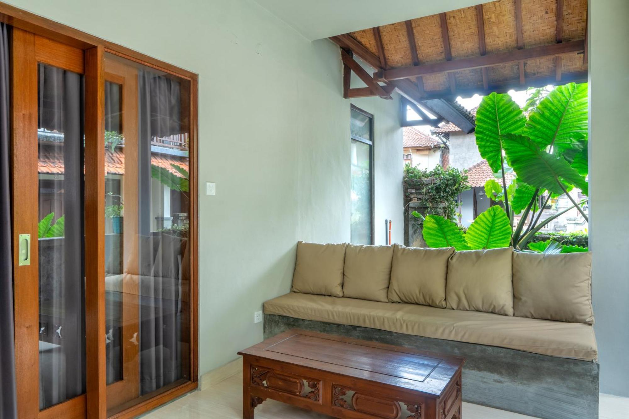 Warsa's Garden And Guest house 3*