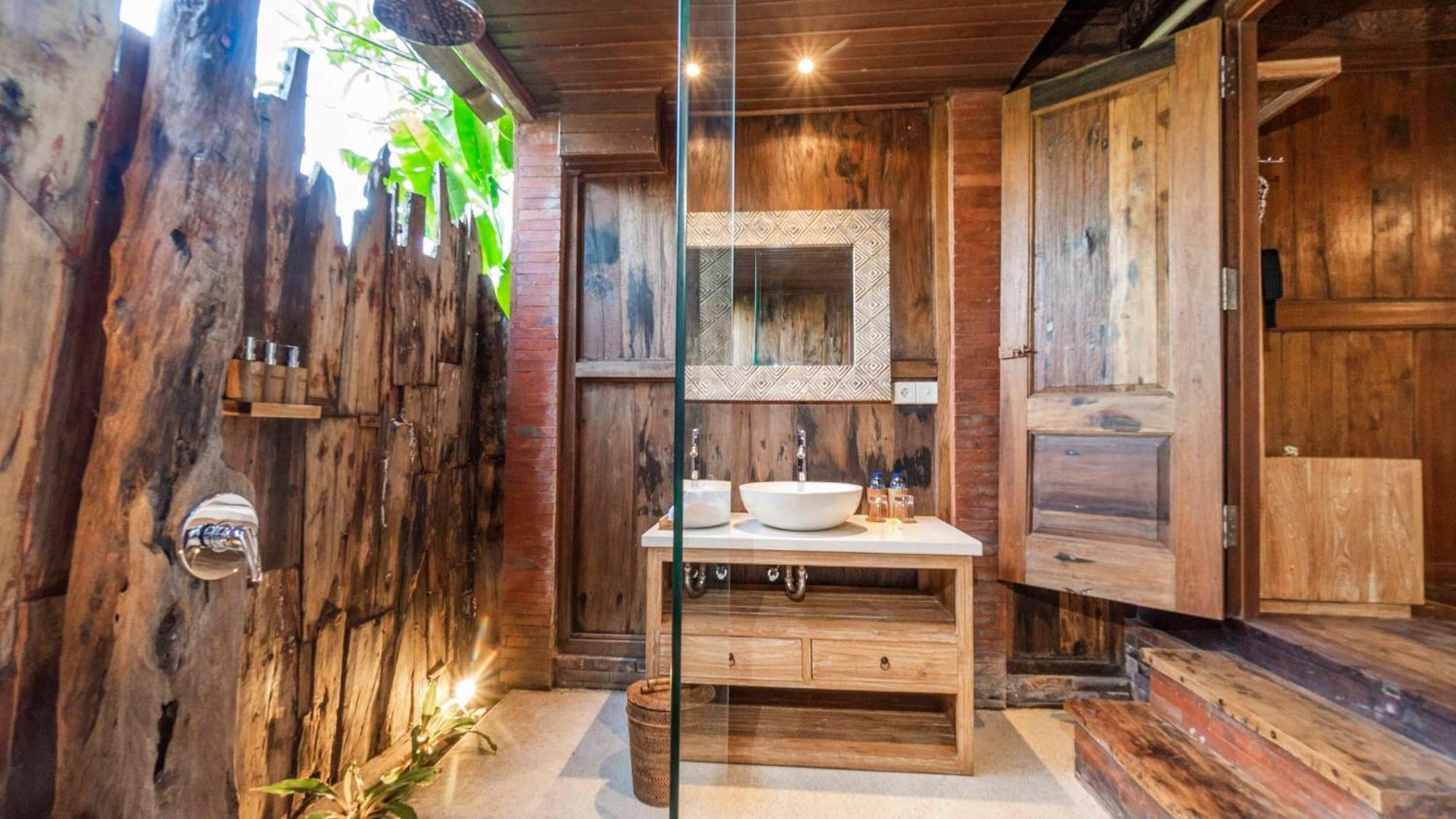 Hotel Belvilla Scenic Picturesque Near Monkey Forest Ubud