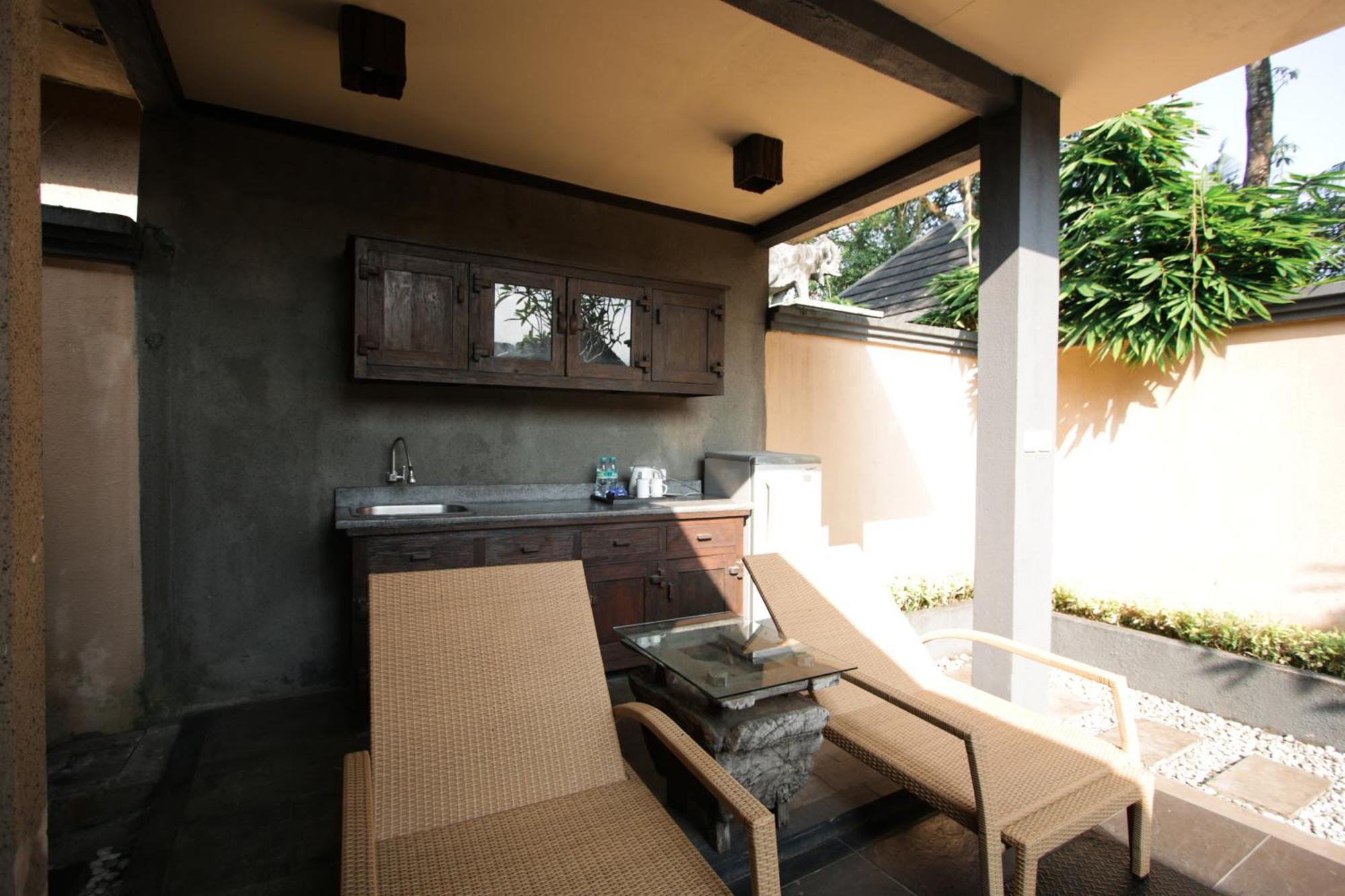 Gino Feruci By Kagum Ubud